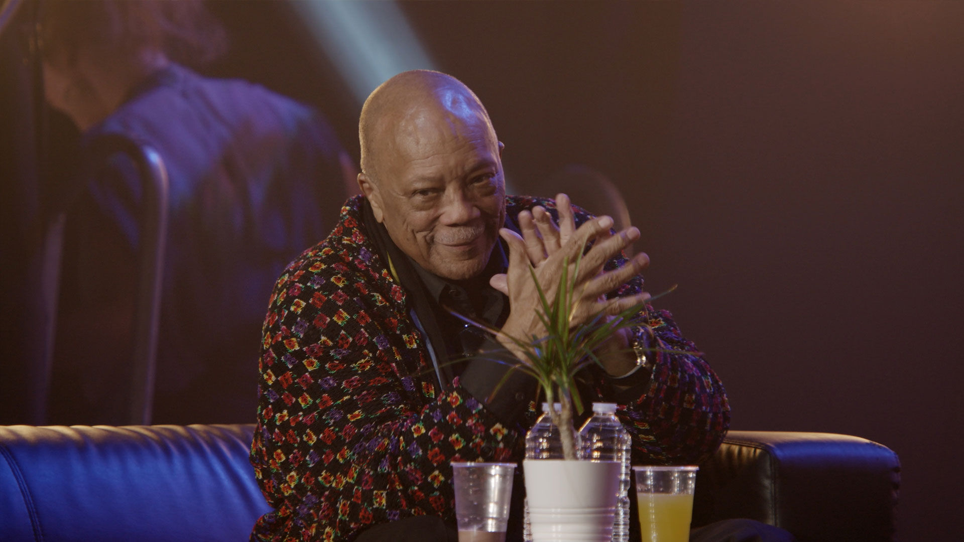 Quincy Jones brings together nearly 100 musicians at the AccorHotels Arena in Paris.